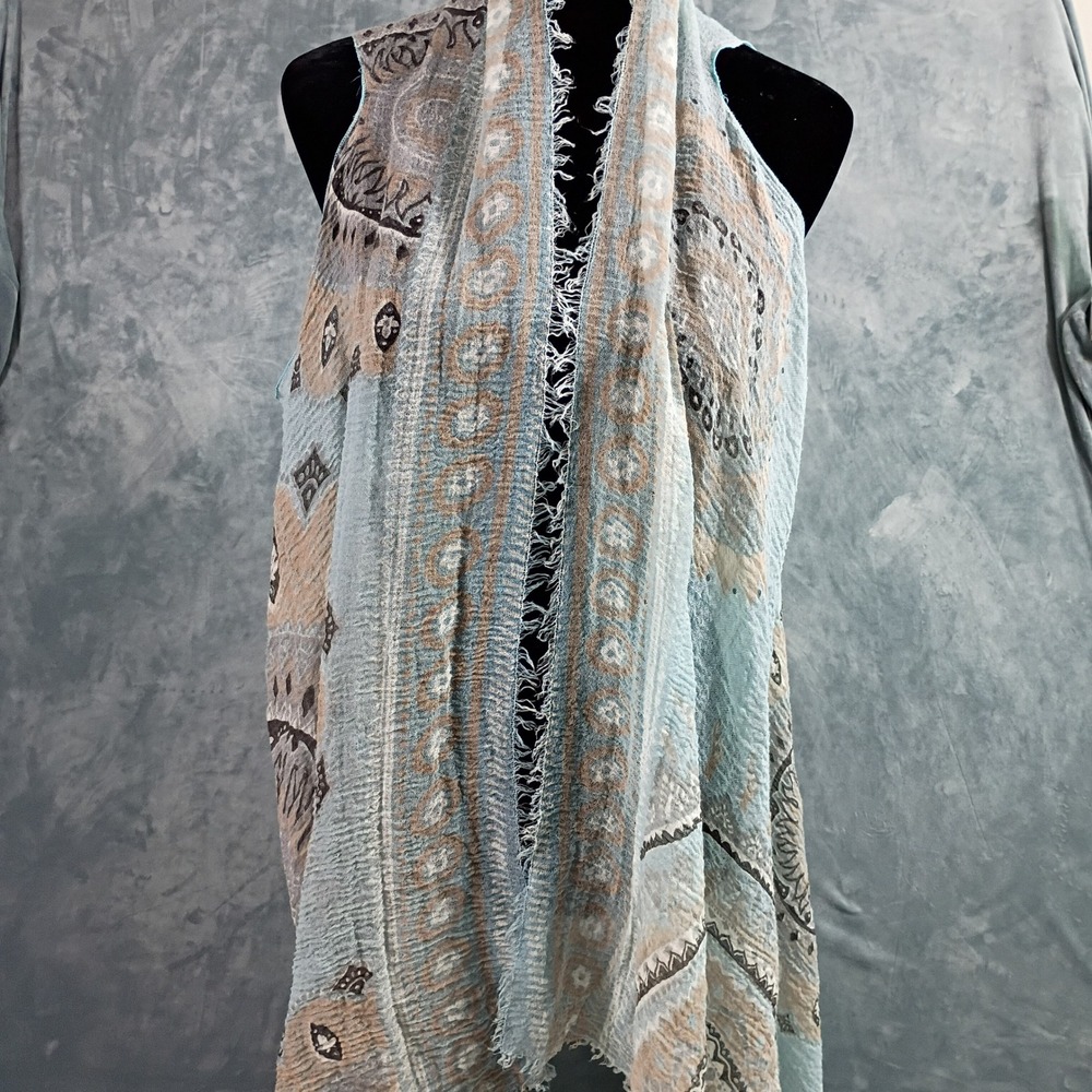 Boho Mandala Print Open Front Vest Light Blue Tan Frayed Edge Sleeveless Wrap